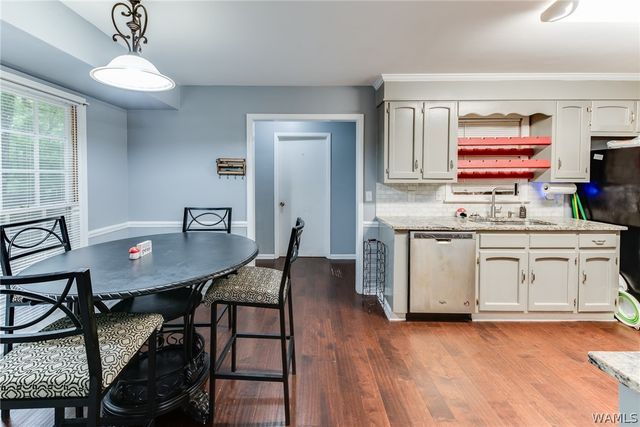 2620 BERKLEY HILLS DR, Tuscaloosa, AL 35404