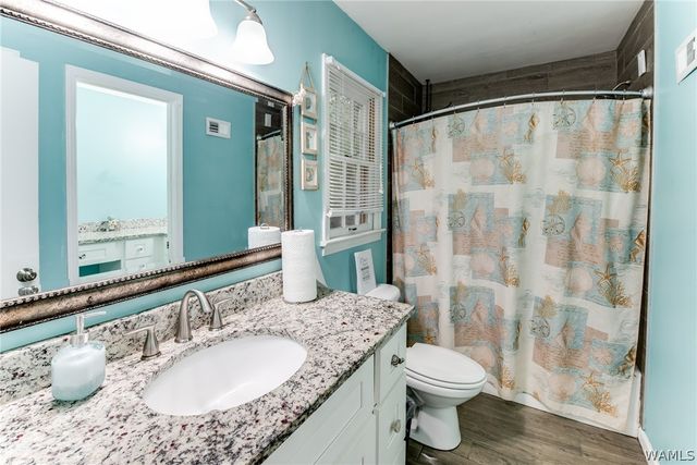 2620 BERKLEY HILLS DR, Tuscaloosa, AL 35404
