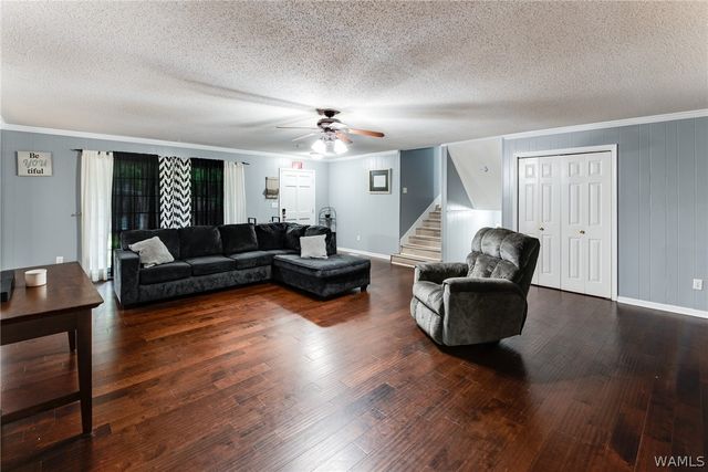 2620 BERKLEY HILLS DR, Tuscaloosa, AL 35404