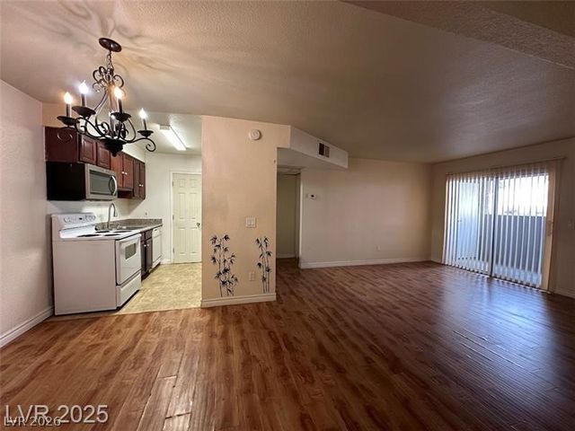 2606 South Durango Drive 172, Las Vegas, NV 89117