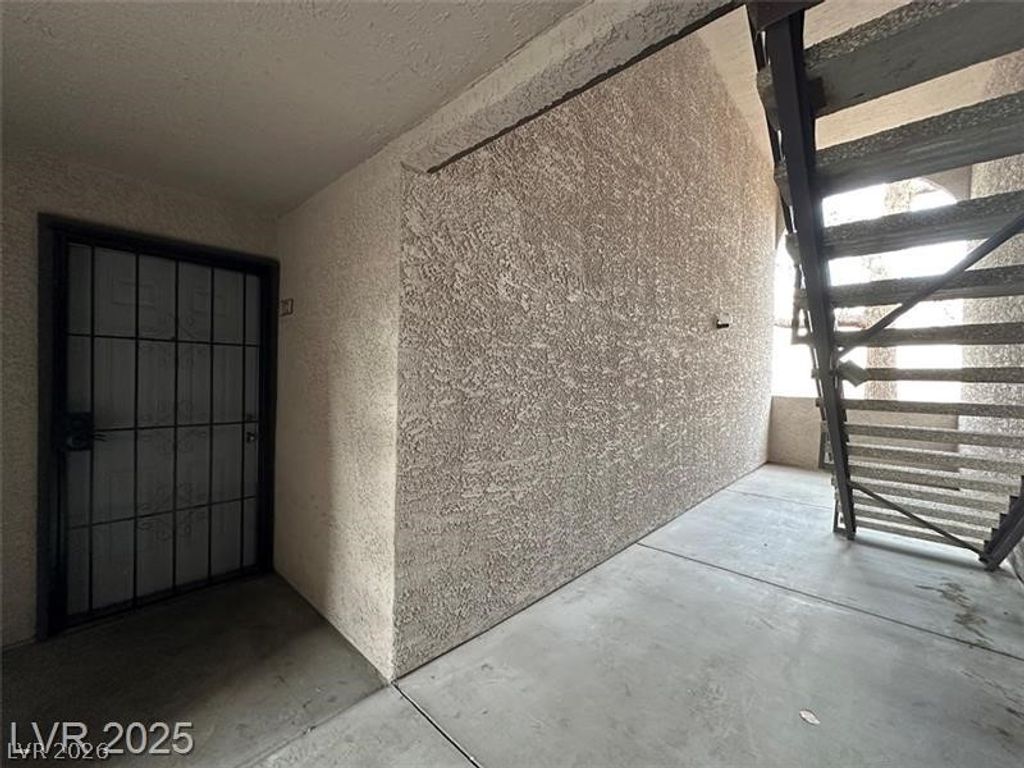 2606 South Durango Drive 172, Las Vegas, NV 89117