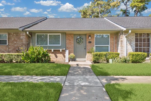 197 W Tri Oaks Lane 197, Houston, TX 77043