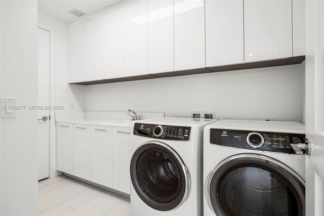 151 N Seabreeze 1003-E, Fort Lauderdale, FL 33304