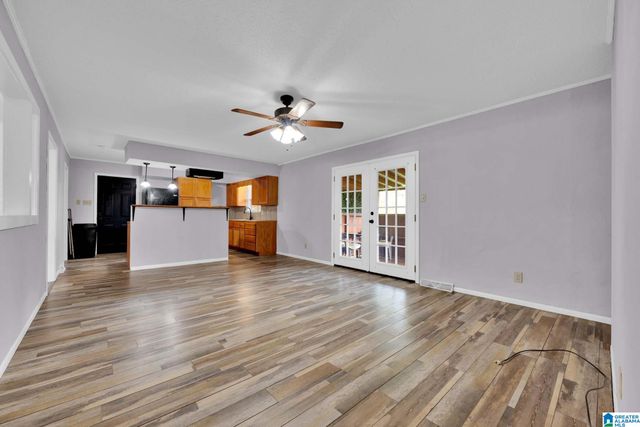 2015 SHADY LANE, Hueytown, AL 35023