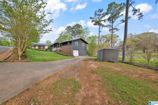 2015 SHADY LANE, Hueytown, AL 35023