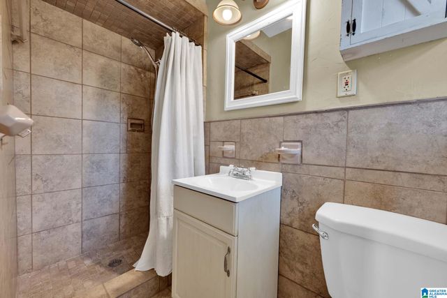 2015 SHADY LANE, Hueytown, AL 35023