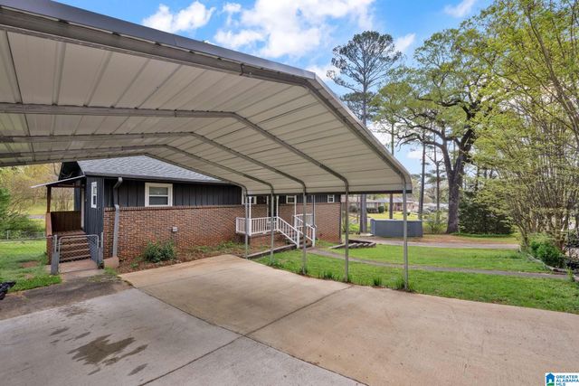 2015 SHADY LANE, Hueytown, AL 35023