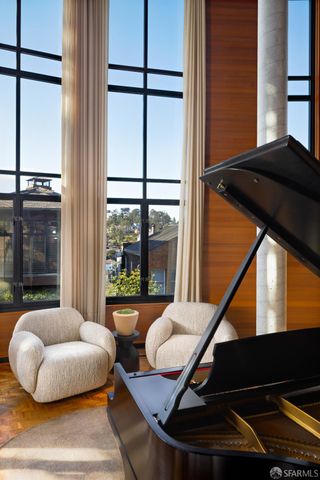 111 Edgehill Way, San Francisco, CA 94127