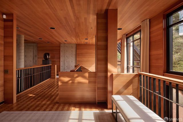 111 Edgehill Way, San Francisco, CA 94127