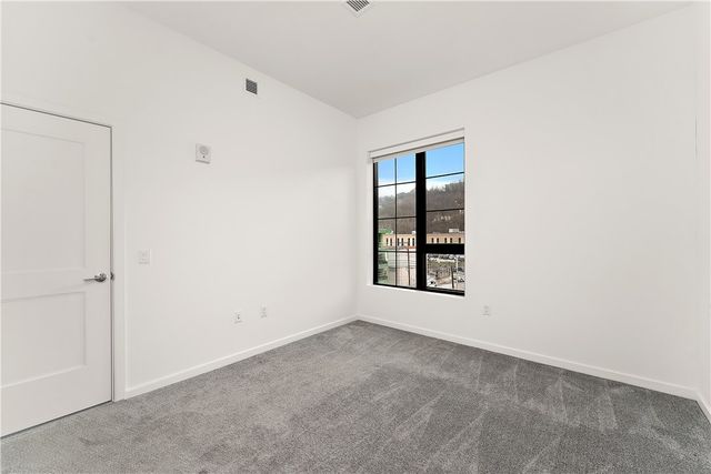 2635 Penn Ave 418, Downtown Pgh, PA 15222