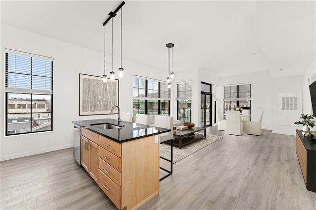 2635 Penn Ave 418, Downtown Pgh, PA 15222