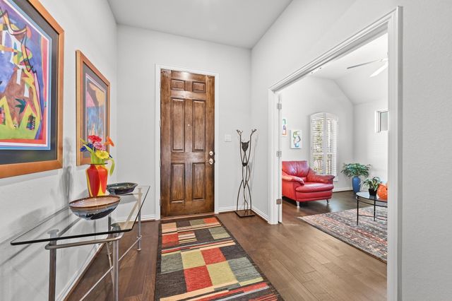 211 Oleander LOOP, Buda, TX 78610