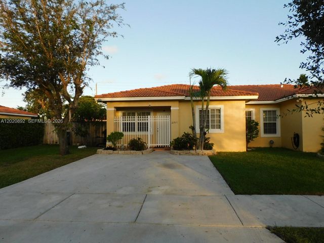 21511 SW 122nd Ct 0, Miami, FL 33177