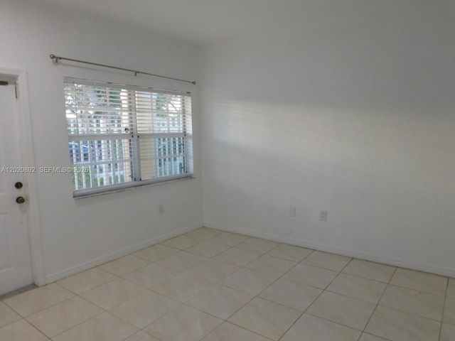 21511 SW 122nd Ct 0, Miami, FL 33177