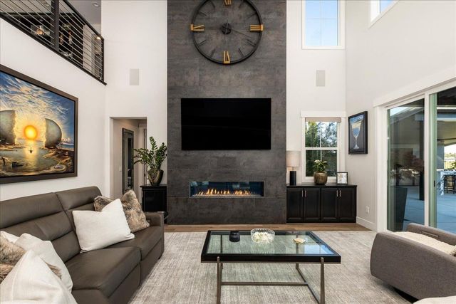 3285 Sofia Dr, Lincoln, CA 95648