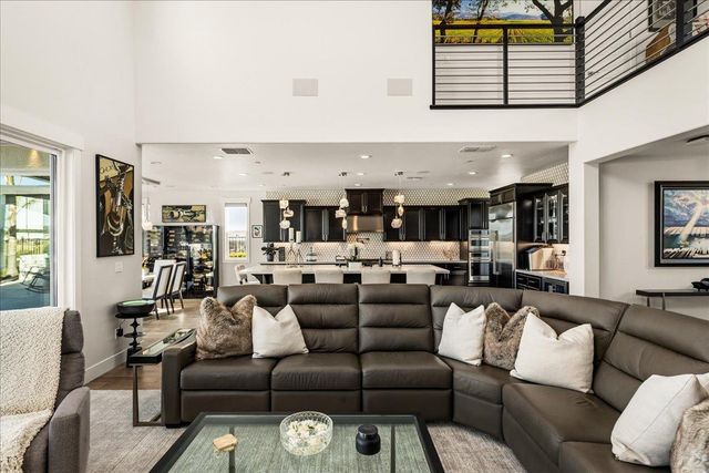 3285 Sofia Dr, Lincoln, CA 95648