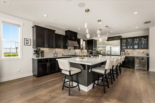 3285 Sofia Dr, Lincoln, CA 95648