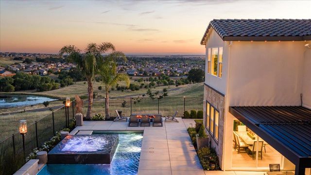 3285 Sofia Dr, Lincoln, CA 95648