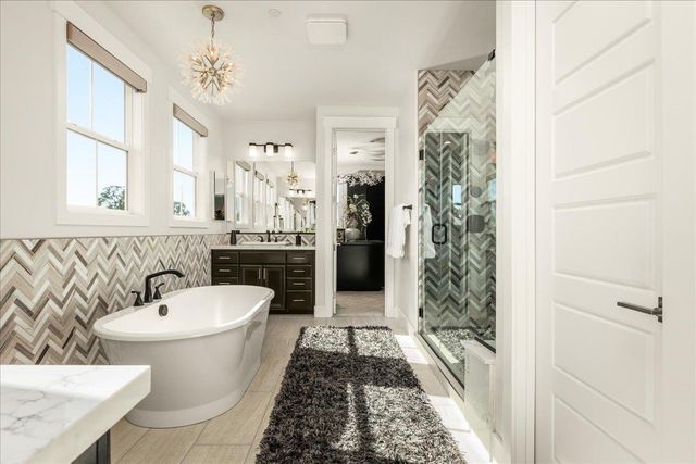 3285 Sofia Dr, Lincoln, CA 95648