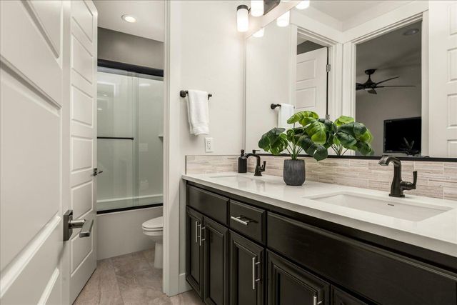 3285 Sofia Dr, Lincoln, CA 95648