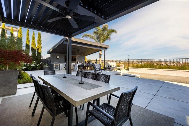 3285 Sofia Dr, Lincoln, CA 95648
