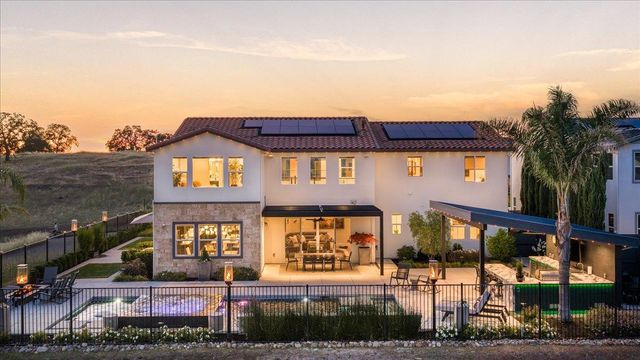 3285 Sofia Dr, Lincoln, CA 95648