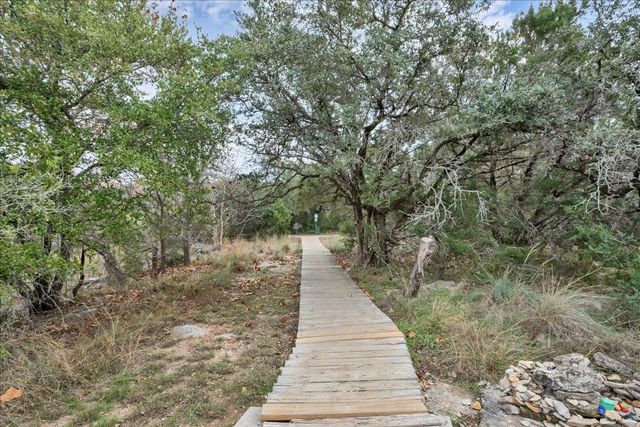 312 Alloway DR, Spicewood, TX 78669