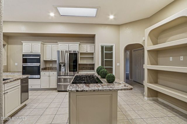 1285 Apple Tree Lane, Las Cruces, NM 88007