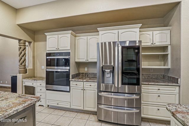 1285 Apple Tree Lane, Las Cruces, NM 88007