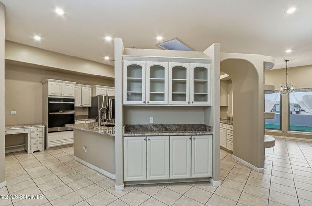 1285 Apple Tree Lane, Las Cruces, NM 88007