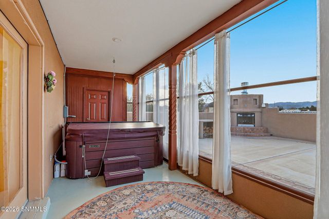 1285 Apple Tree Lane, Las Cruces, NM 88007