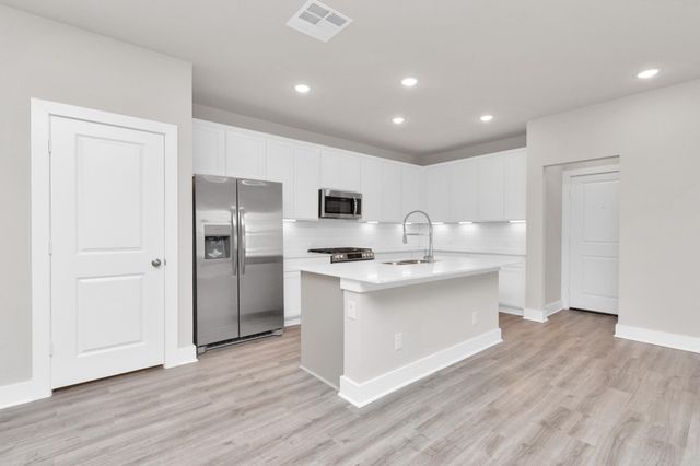 21003 Bay Village Drive B, Cypress, TX 77433