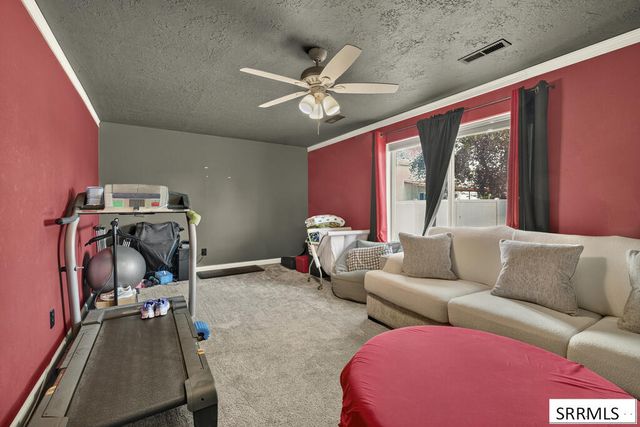 700 Aspen Avenue, Shelley, ID 83274