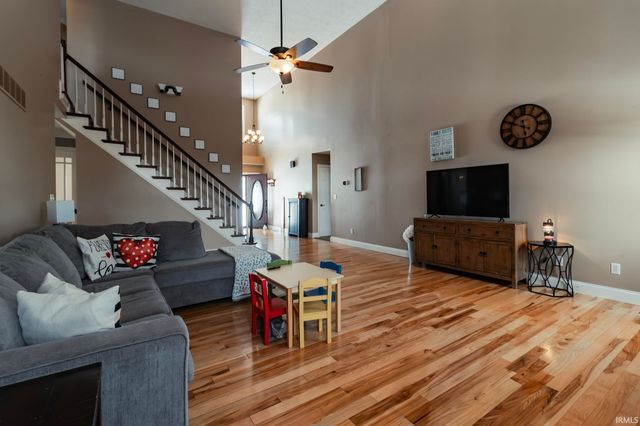 3377 Avondale Drive, Newburgh, IN 47630