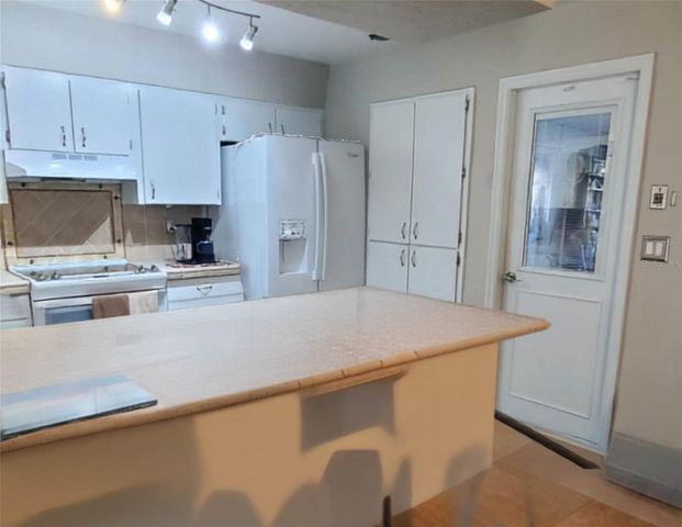 1217 MARDRAKE ROAD, Daytona Beach, FL 32114