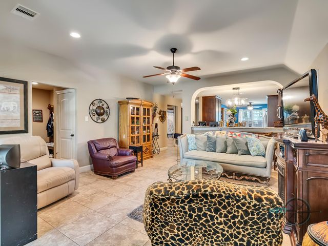 3302 Dunes Circle, Montgomery, TX 77356