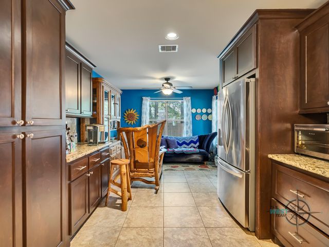 3302 Dunes Circle, Montgomery, TX 77356