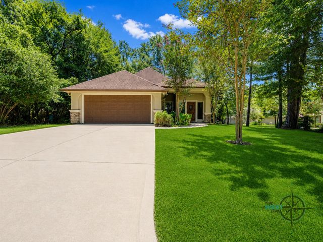 3302 Dunes Circle, Montgomery, TX 77356