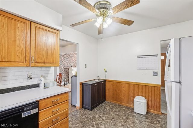 1682 Arthur Drive NW, Warren, OH 44485