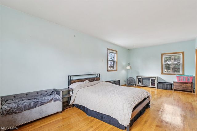 1682 Arthur Drive NW, Warren, OH 44485