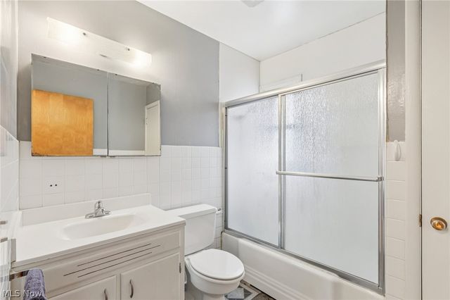 1682 Arthur Drive NW, Warren, OH 44485