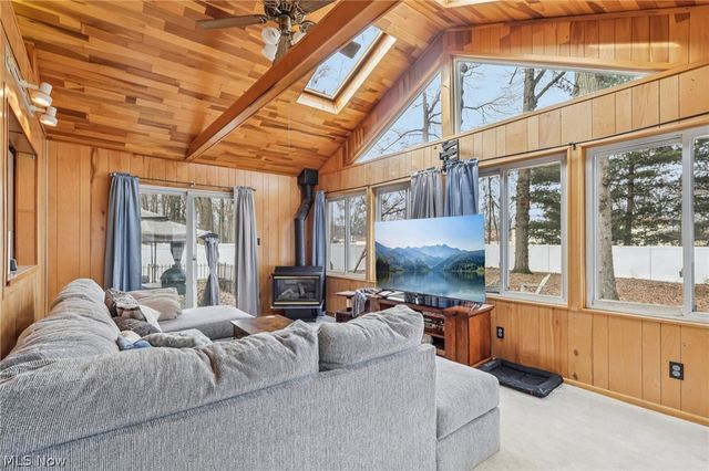 1682 Arthur Drive NW, Warren, OH 44485