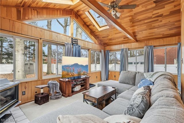 1682 Arthur Drive NW, Warren, OH 44485