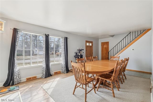 1682 Arthur Drive NW, Warren, OH 44485