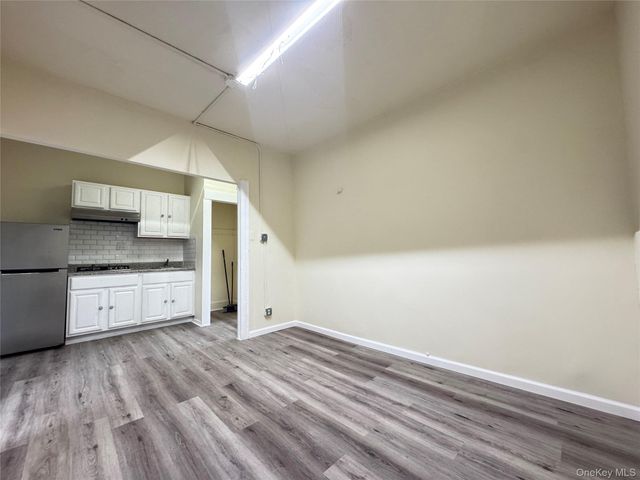 138-11 Jamaica Avenue, Jamaica, NY 11435