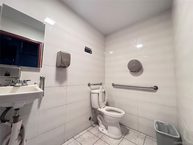 138-11 Jamaica Avenue, Jamaica, NY 11435