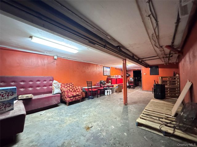 138-11 Jamaica Avenue, Jamaica, NY 11435