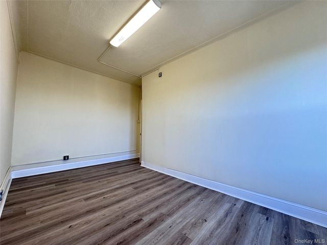138-11 Jamaica Avenue, Jamaica, NY 11435