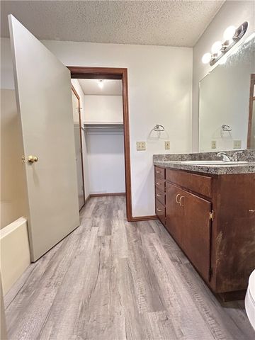 1650 N Sang Avenue 202, Fayetteville, AR 72703