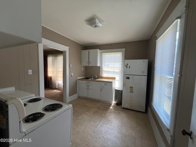 702 W Walnut Street, Goldsboro, NC 27530